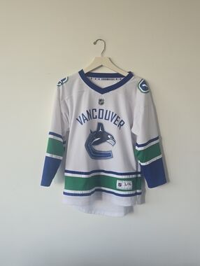 Vancouver Canucks Youth White, Blue & Green Hockey Jersey